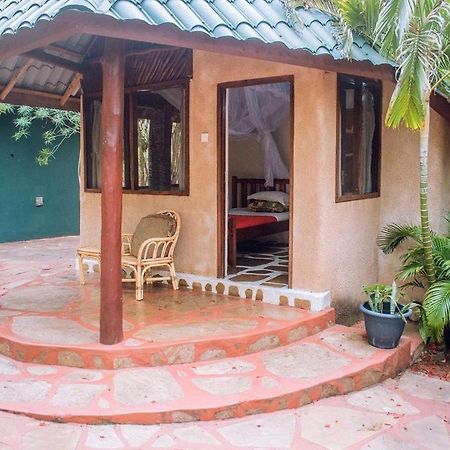 Kijani Cottages Diani Diani Beach Exterior foto