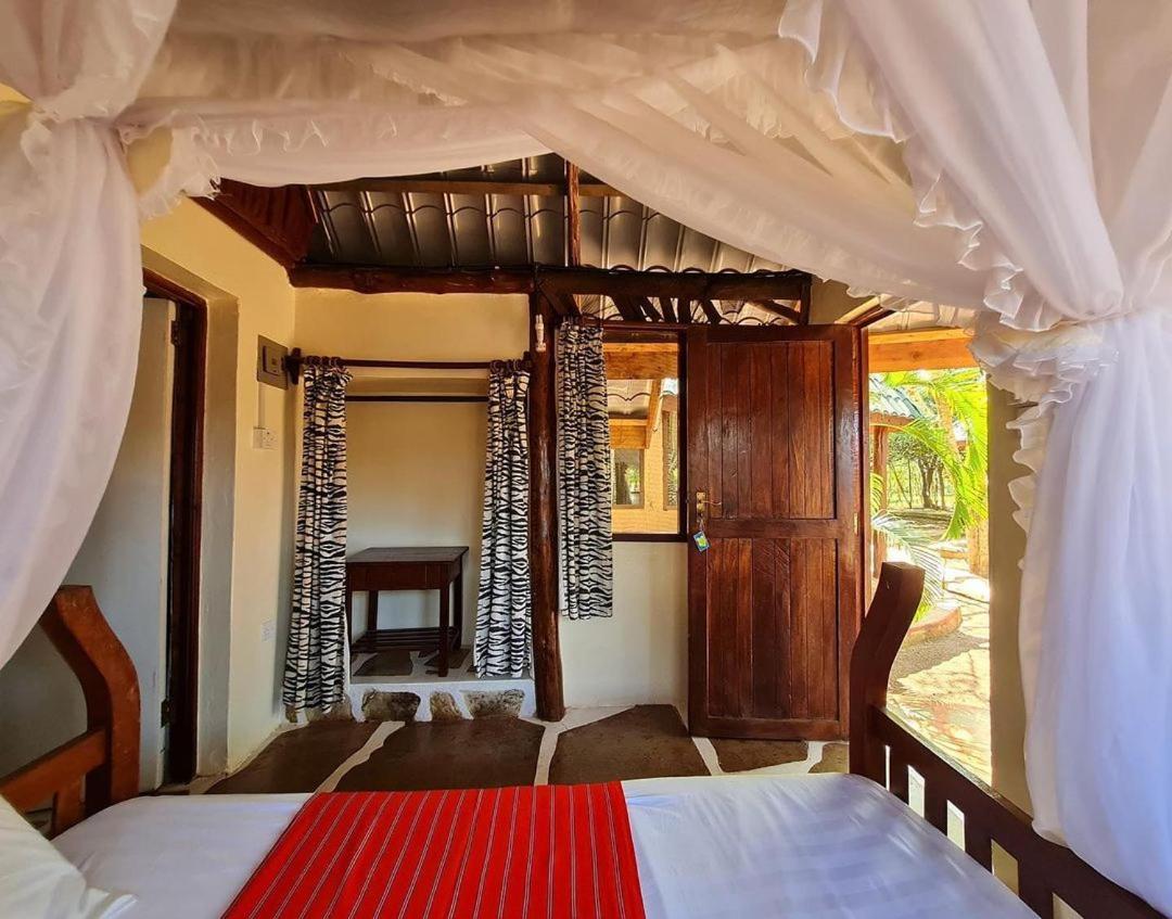Kijani Cottages Diani Diani Beach Exterior foto