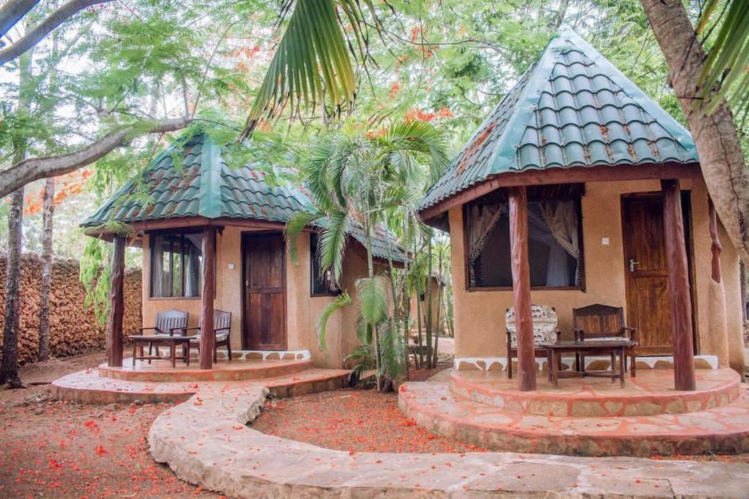 Kijani Cottages Diani Diani Beach Exterior foto