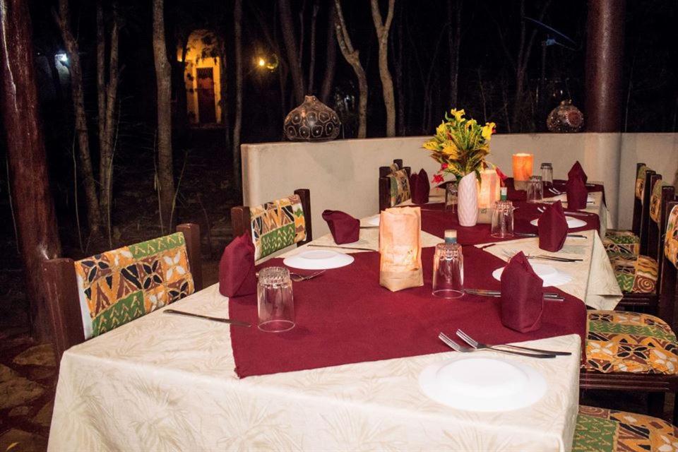 Kijani Cottages Diani Diani Beach Exterior foto